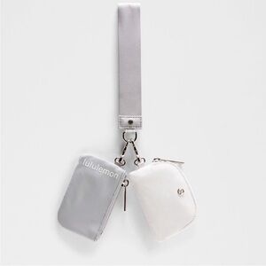LULULEMON DUAL POUCH WRISTLET